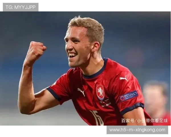 决赛加时赛出奇制胜,球员被誉为“门柱英雄” 决赛加时赛出奇制胜,球员被誉为“门柱英雄”