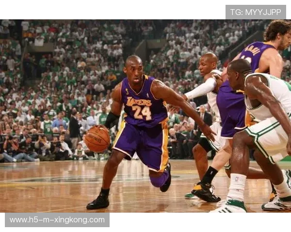 凯尔特人左翼突破多次杀到底线：速度、空间与执行力的极致演练